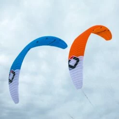 Ozone R1 V4 Performance Foil Kite Discounts Apply ! -surf sale shop ozone r1 v4 size bar 4